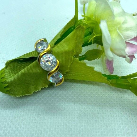 Prime Art & Jewel PAJ Signed Gold Sterling Silver CZ Ring Sz 6-1/4 Three Stone - Picture 2 of 7